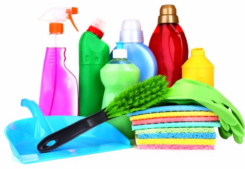 Deep cleaning service in Brompton for kitchen and bathroom areas